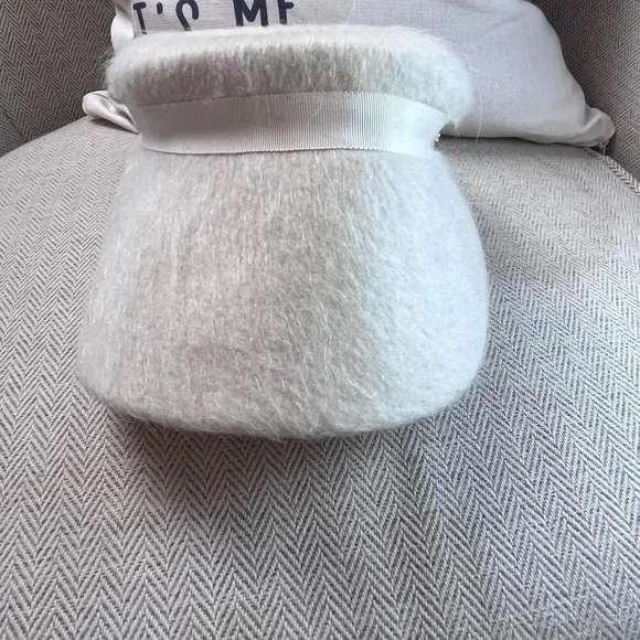 Neumann Englander Snowdrop Women’s Vintage White Hat  from the 1960s.‎ - Picture 3 of 9